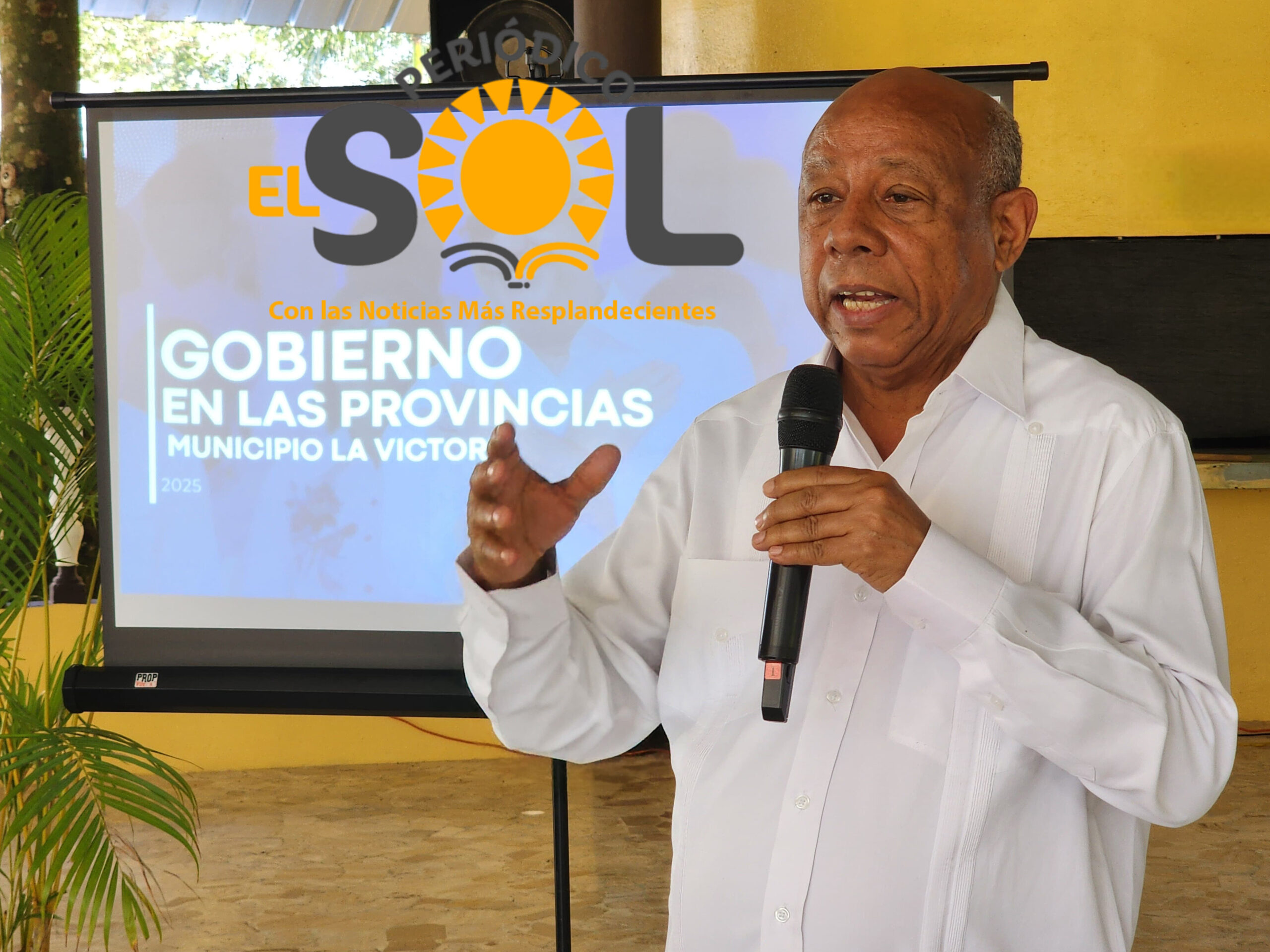 Director IAD encabeza en el municipio La Victoria iniciativa “Gobierno en las Provincias”