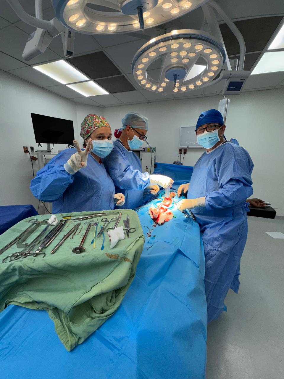 Hospital Dr. Francisco E. Moscoso Puello realiza exitosa jornada de implantes de prótesis de pene