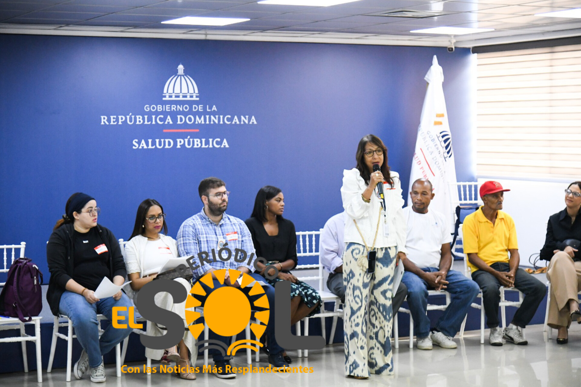 Ministerio de Salud realiza encuentro de intervención psicológica a personal que respondió a la tragedia en el Jet Set