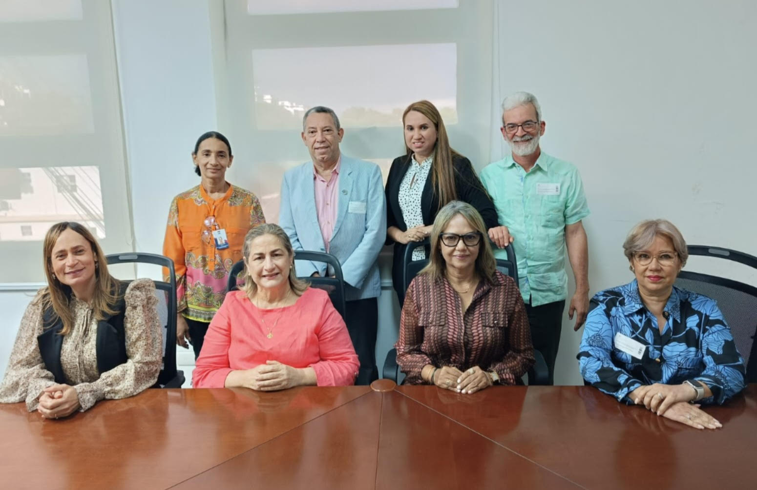 Representantes de las instituciones vinculadas al foro.