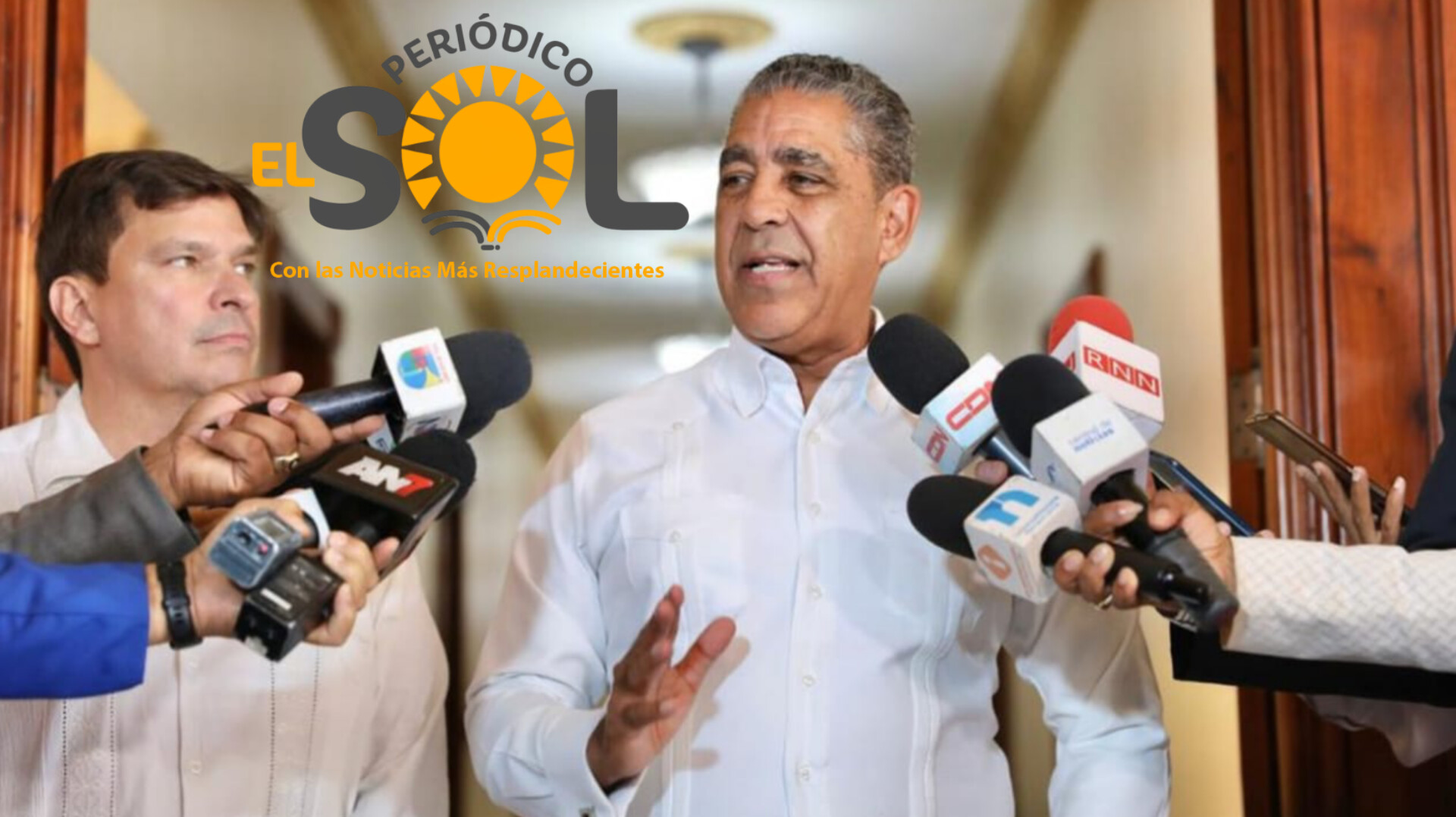 Espaillat respalda a candidato socialista a la alcaldía Mamdani, desatando furia entre líderes empresariales dominicanos de NYC