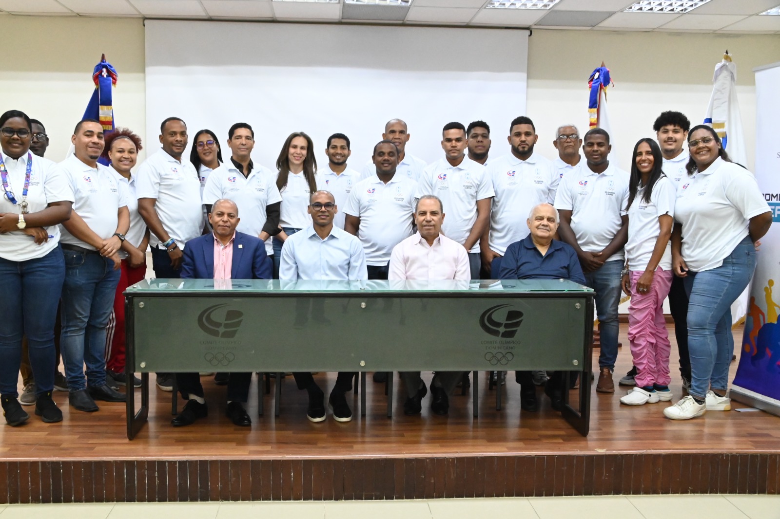 El Comité Olímpico Dominicano imparte curso de capacitación a la FEDOBAD