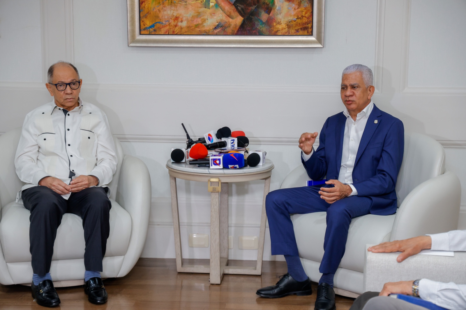 Centrales Sindicales suspenden llamado a Vigilia tras diálogo con el presidente del Senado, Ricardo de los Santos