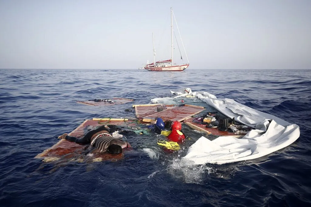 Hallan 61 cadáveres de migrantes en el oeste de Libia en las últimas dos semanas