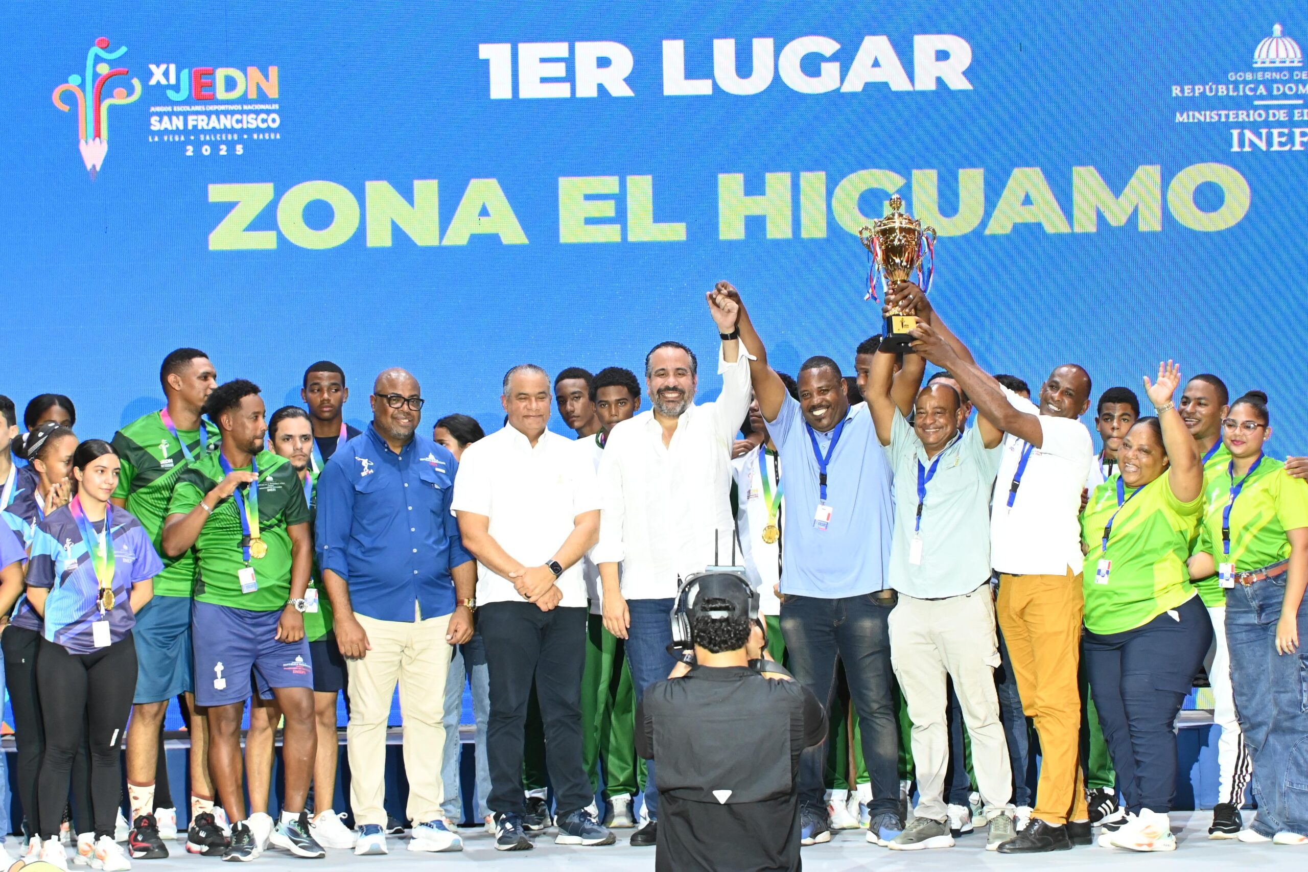Zona El Higüamo gana Juegos Escolares SFM;