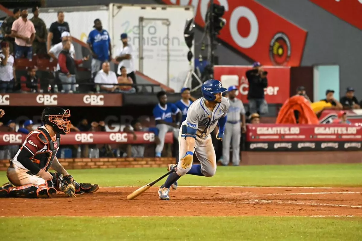Núñez y Adames lideran la ofensiva del Licey en triunfo sobre los Gigantes