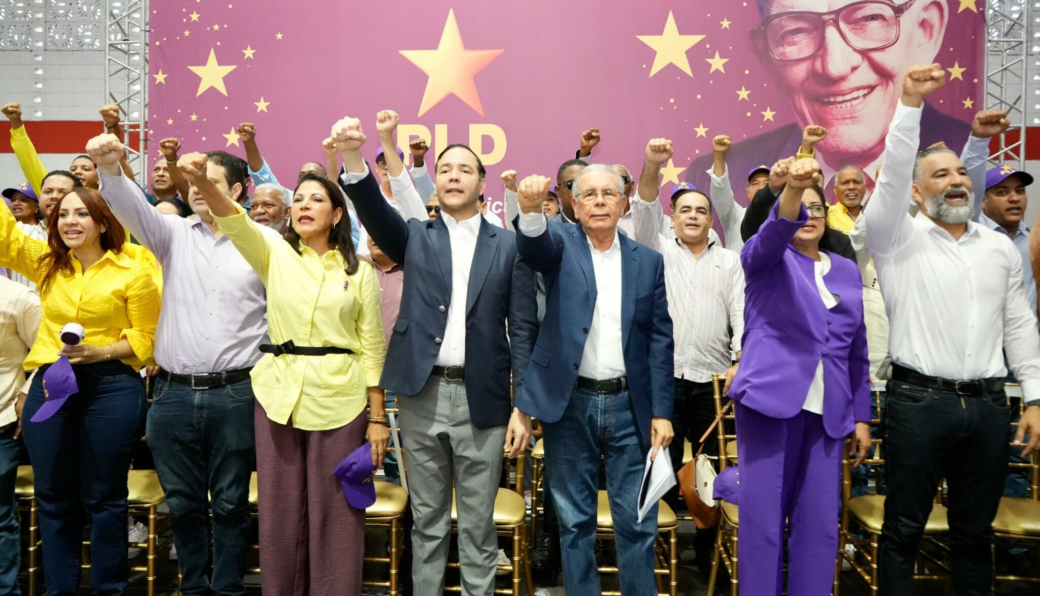 Danilo Medina asegura que el PLD se encamina a ganar las próximas elecciones