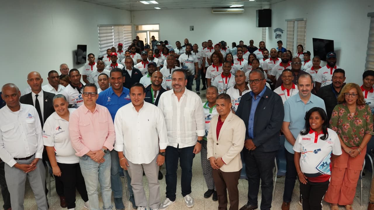 DOCENTES Y EL INEFI SIGUEN FORTALECIENDO EL SECTOR EDUCACIÓN FÌSICA CON EL VIII CONCURSO DE CLASES DE EDUCACIÓN FÍSICA