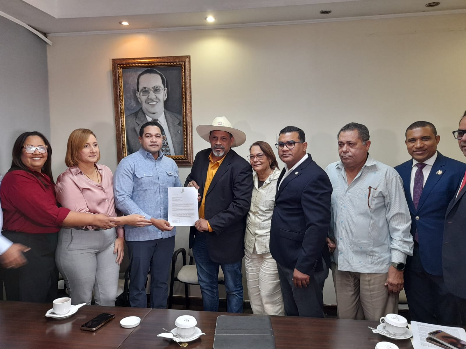 Alcalde Santiago Riverón somete Anteproyecto de Ley sobre regulación de venta propiedades a extranjeros y de fomento a la dominicanización en la frontera