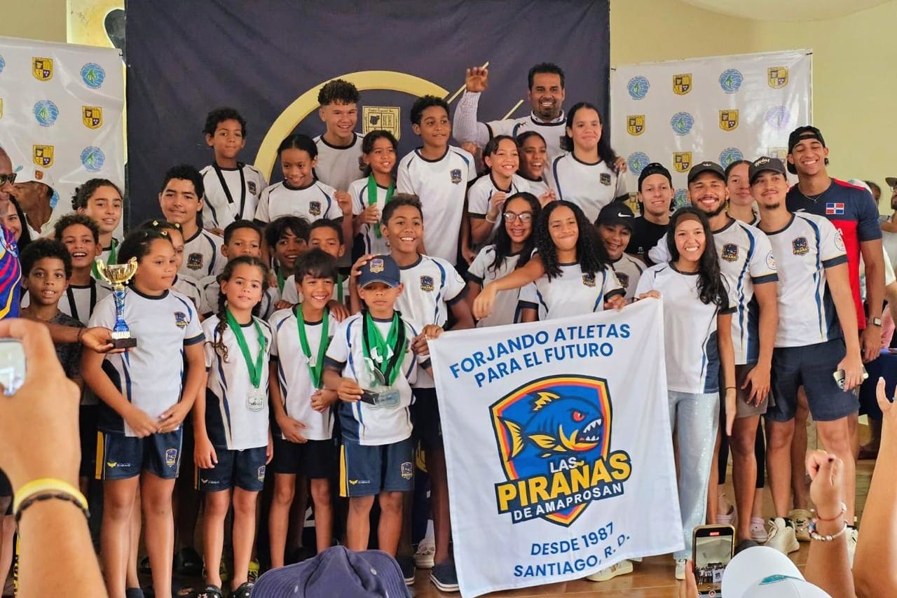 Las Pirañas de Amaprosan se Alzan con el 3er Lugar en Prestigioso Torneo Nacional en el 60 aniversario del Centro Español