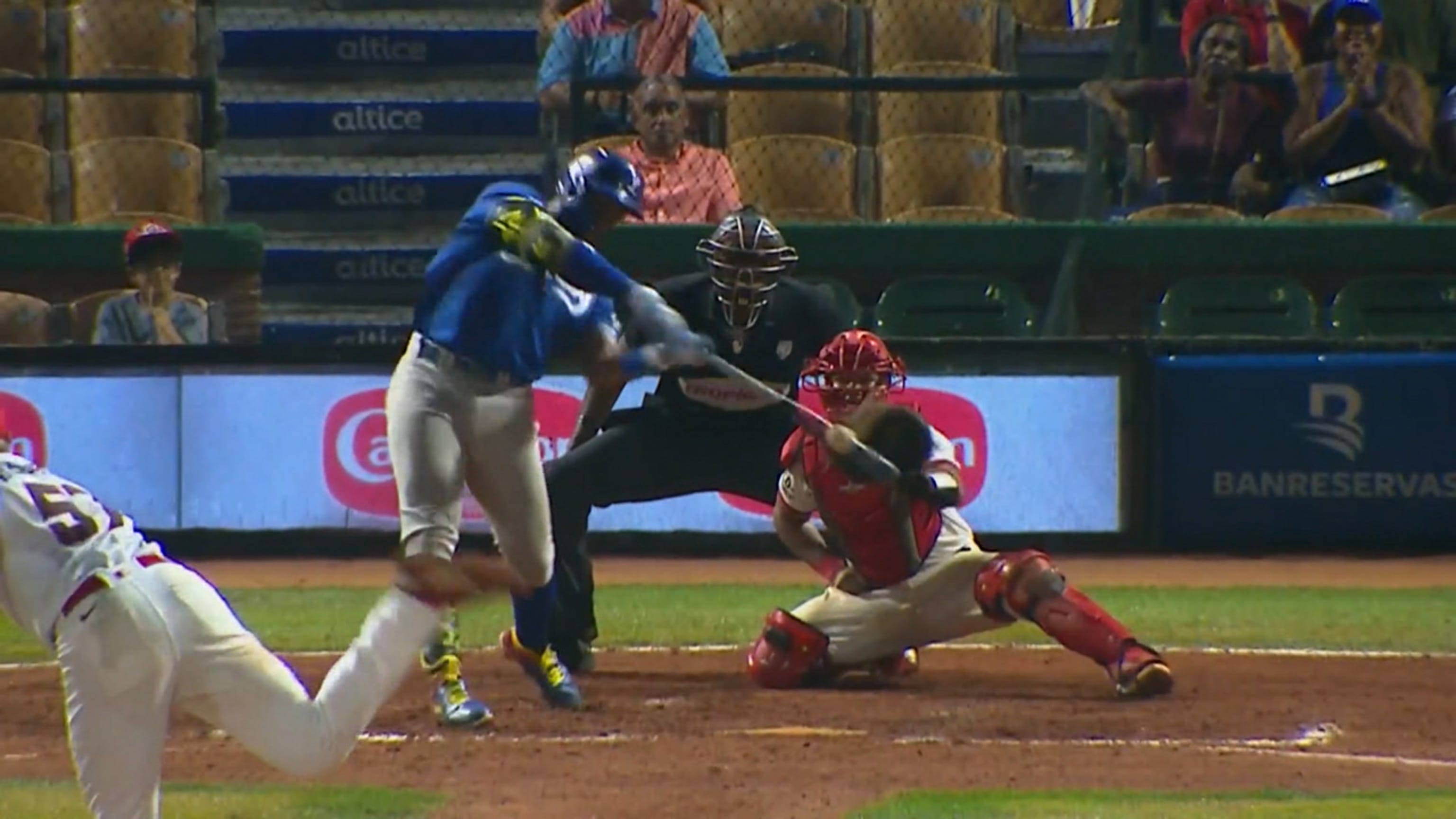 Rojas trae una con doble