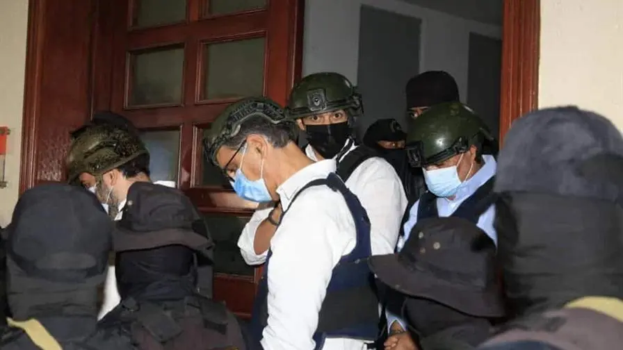 Tribunal impone 18 meses de prisión preventiva a Santiago Hazim y a otros seis imputados por caso SeNaSa