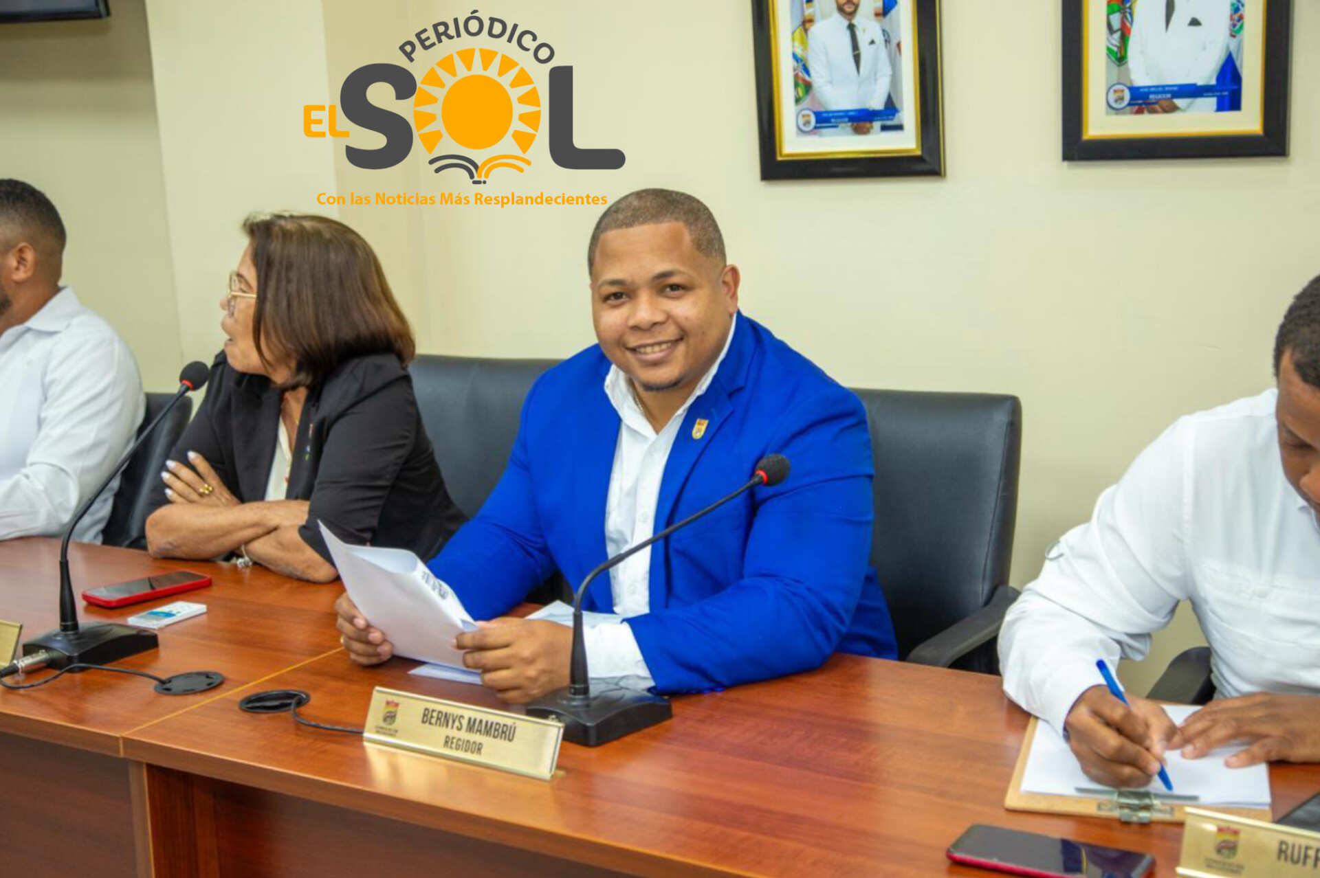 Regidor Bernys Mambrú cierra un año de gestión marcado por el compromiso social y comunitario en Santo Domingo Norte