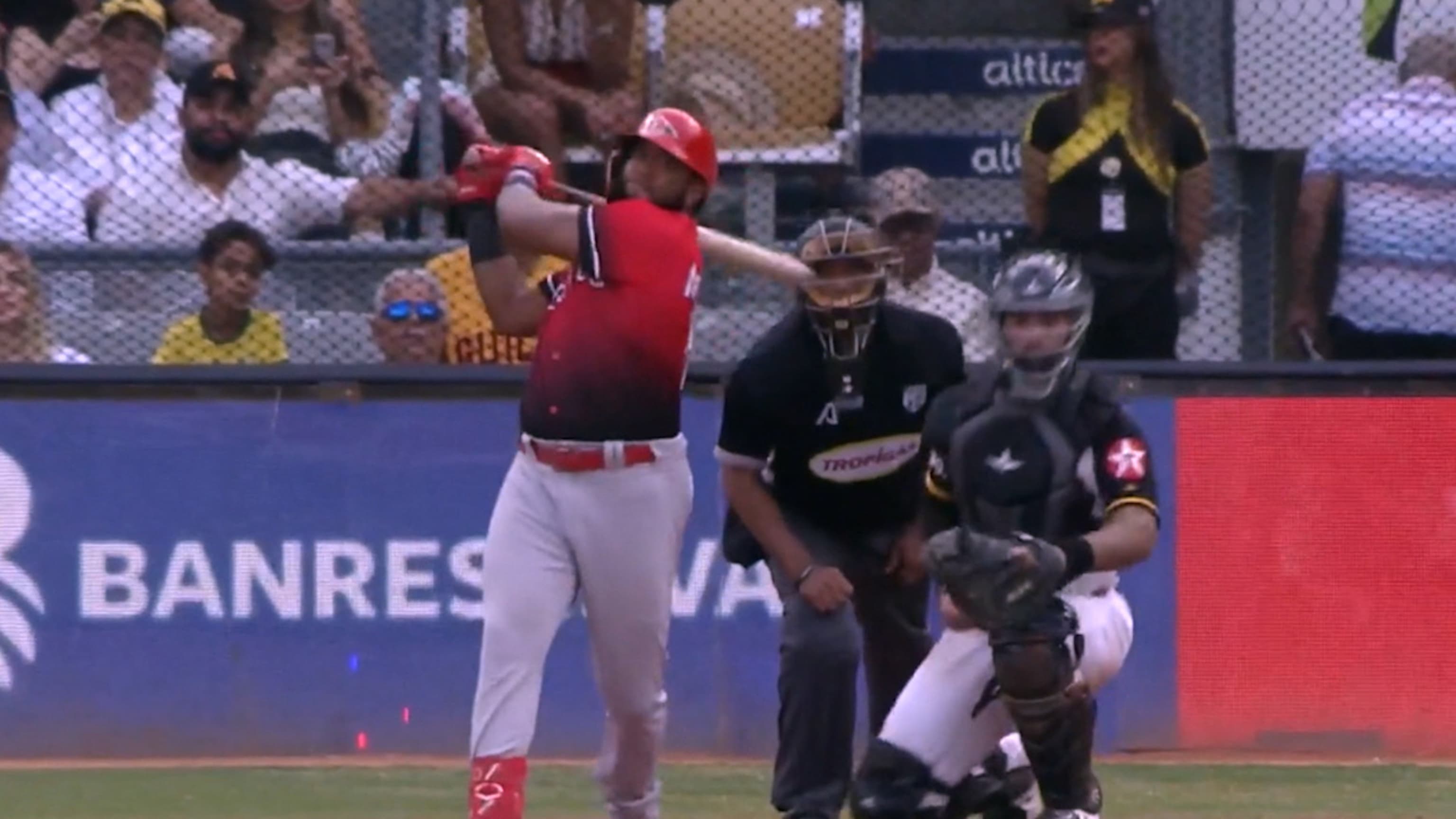 Doble remolcador de Sócrates Brito