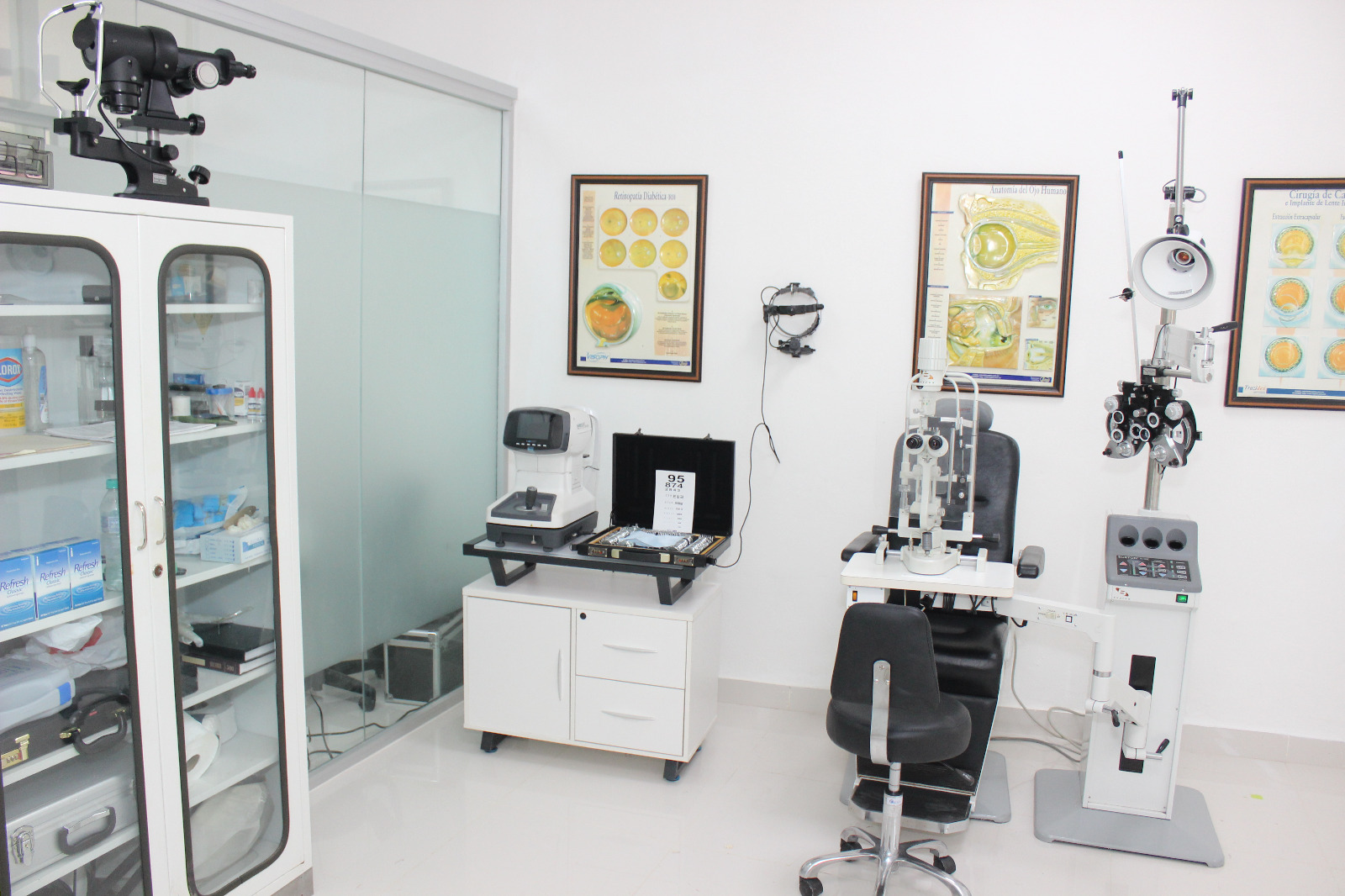 Ney Arias Lora inaugura moderna área de Oftalmología para elevar la calidad de atención a sus pacientes