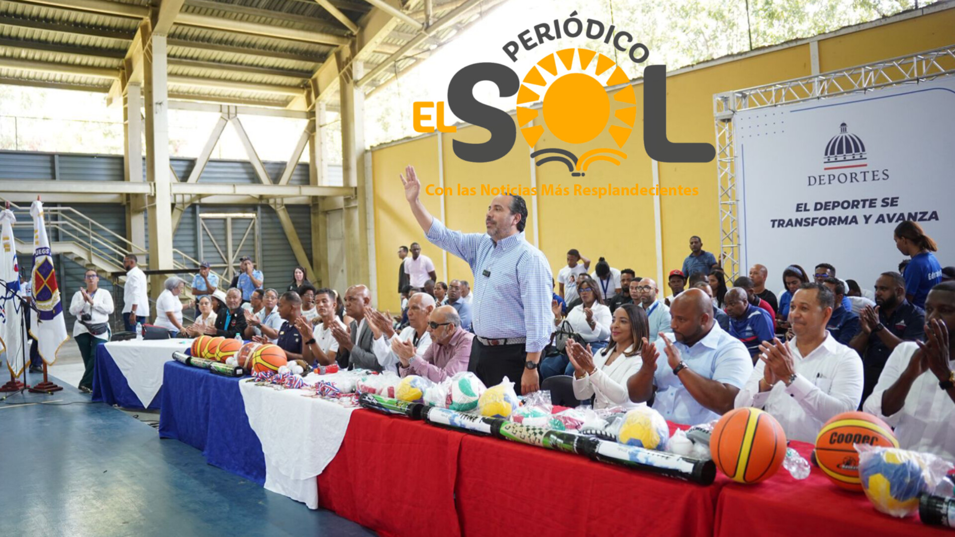 Alberto Rodríguez encabeza apertura de Juegos Interescolares en Los Alcarrizos: «El deporte escolar es el alma de las comunidades»