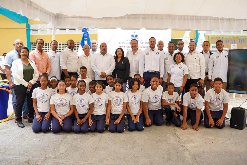 INEFI y ODEFAR ponen en marcha “Escuelas en Movimiento”, innovador programa que fomenta la vida saludable en estudiantes