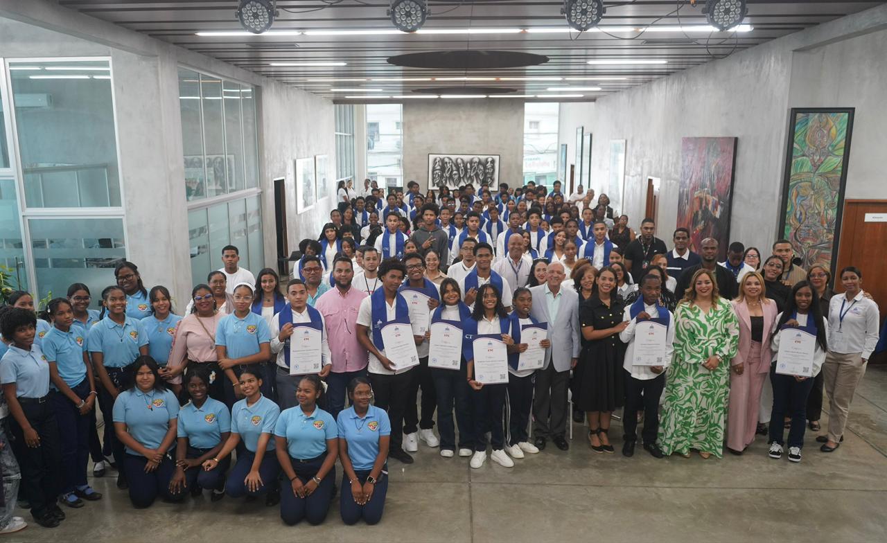 CTC certifica a 350 jóvenes en Sabana Perdida y fortalece ecosistema tecnológico comunitario