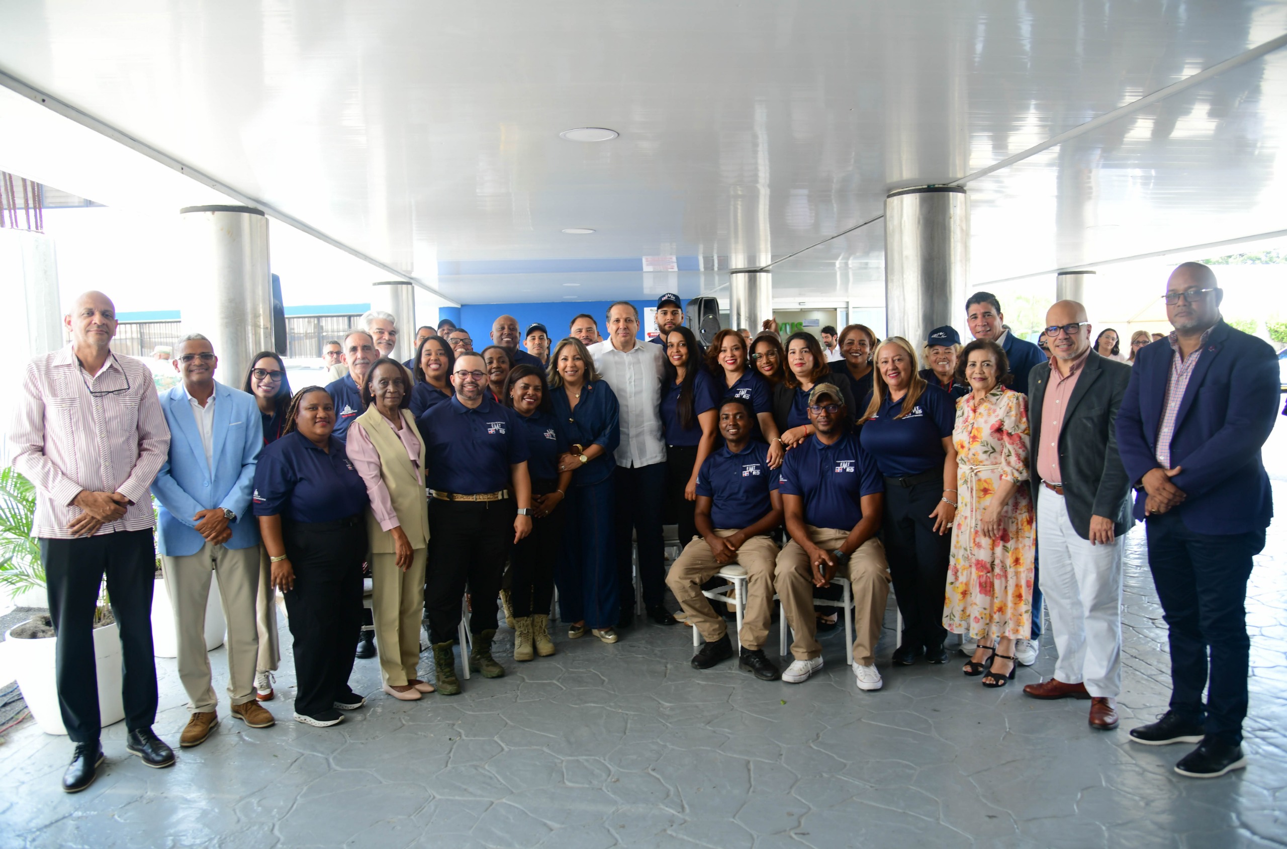 Ministerio de Salud reconoce labor del Equipo Médico de Emergencia tras misión humanitaria en Venezuela