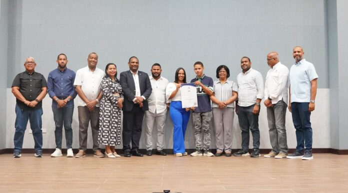 CTC entregan certificados en Bahoruco y Barahona y fortalecen la transformación digital en el Sur