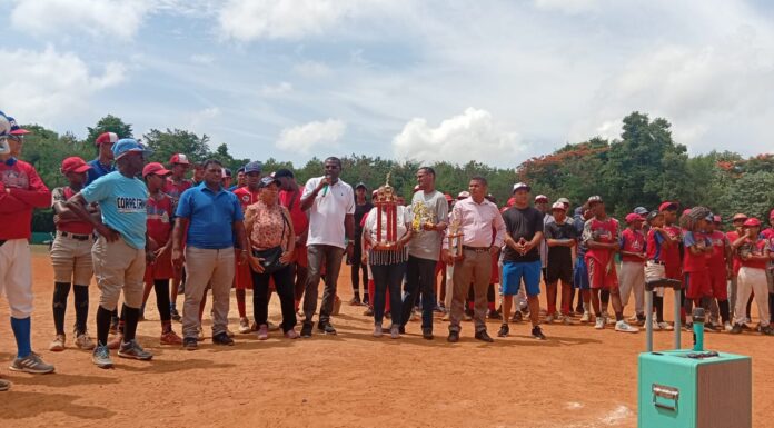 Liga Los Bravos de Santa Cruz dedica torneo deportivo al Precandidato Alcaldía SDN FP Víctor Pavón en Santo Domingo Norte