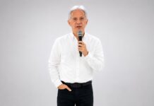 Uno de cada cuatro dólares que ingresan al país proviene del esfuerzo de los dominicanos en el exterior, revela la FP