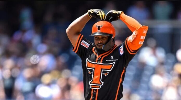 Toros adquieren de vuelta a Eguy Rosario en cambio desde los Leones