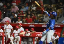 Licey aplasta al Escogido en apertura de la temporada; Jesús Madé conecta jonrón en su debut y los Tigres derrotan 12-2 a los bicampeones