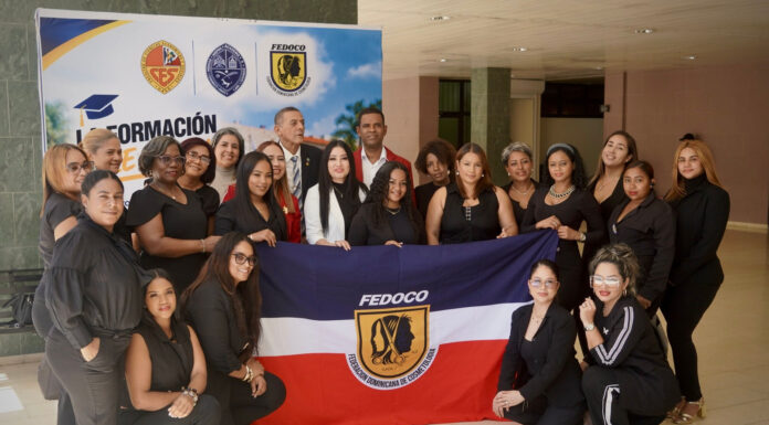 UASD inaugura diplomado que integra micropigmentación, emprendimiento y gestión estratégica