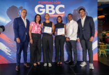 Raymond Rodríguez y Fundación GBC entregan becas deportivas universitarias a las atletas Crismeily y Crismil Paniagua