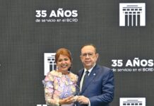 BCRD realiza acto de reconocimiento a personal por tiempo de servicio a la institución