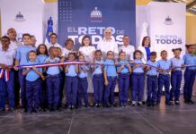Estudiante destaca oportunidades de aprendizaje que ofrece nueva escuela entregada por el Gobierno en Ciudad Juan Bosch