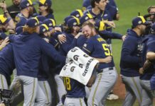 Cerveceros dan el golpe final a Tampa para ganar su 1era. Serie Mundial
